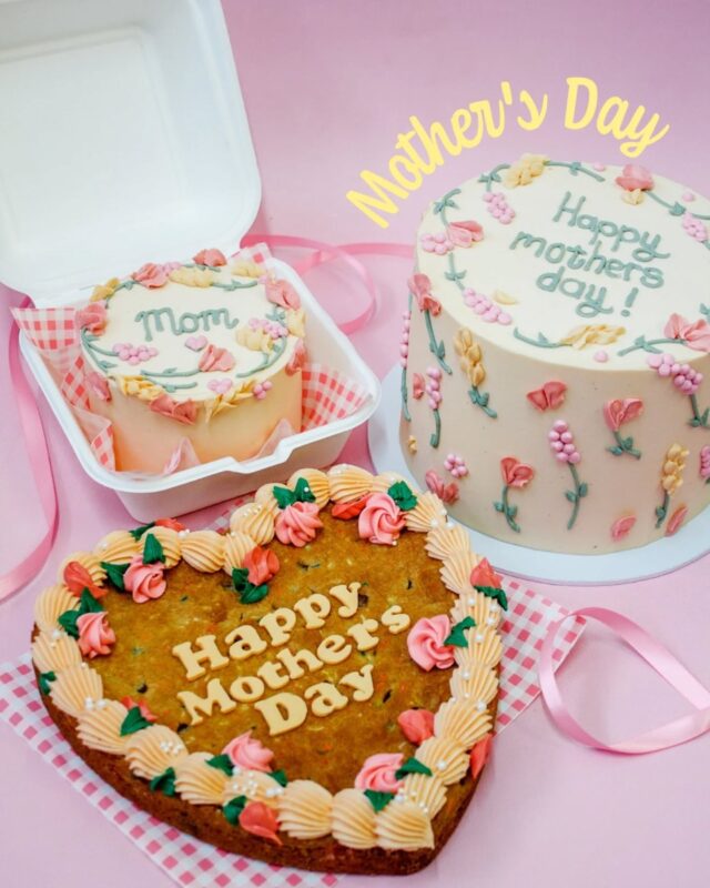 Have you got your treats for mom sorted for Mother's Day yet? Don't say we didn't remind you!!!
🩷
We've got some super cute options like mini cakes, a beautiful classic cake and our super popular XL cookie heart has made a comeback as so many of you asked if it will be available again after it became our top Valentine's day treat 🫶
...
Orders are open on our online store until mid day on Wednesday 7 May 2025. Collection will be from our studio on Friday 9 or Saturday 10 May 2025.
...
#mothersday #motherdaytreats #crumb #crumbcakes #crumbcakessa