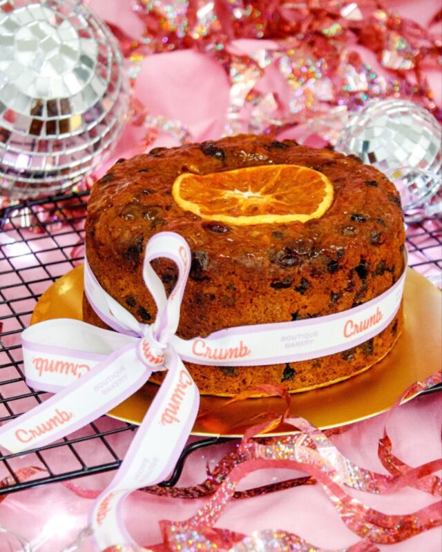 LTD EDITION NEGRONI FRUIT CAKE 🍊🍊🍊As if our fruit cakes weren’t already delicous enough, we decided to take it up a notch and whooed up a batch with our delicious mix of fruits soaked in straight up negroni! A delicious modern twist on traditional brandy soaked fruit cake.🍊🍊🍊Negroni is a cocktail loaded with Gin, Campari and Vermouth, and is traditionally garnished with a twist of orange, making it a perfect match for our citus loaded fruit cakes! Our Ltd edition fruit cakes are also dairy and egg free, making them vegan friendly too. Ho ho ho! 🍊🍊🍊R455 each Order directly from our online store over on www.crumb.co.za